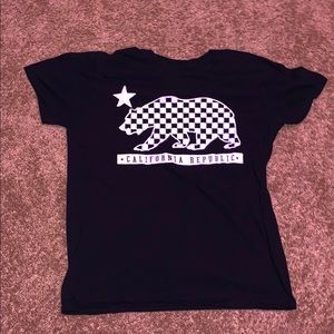 Short and long sleeve both named brand!